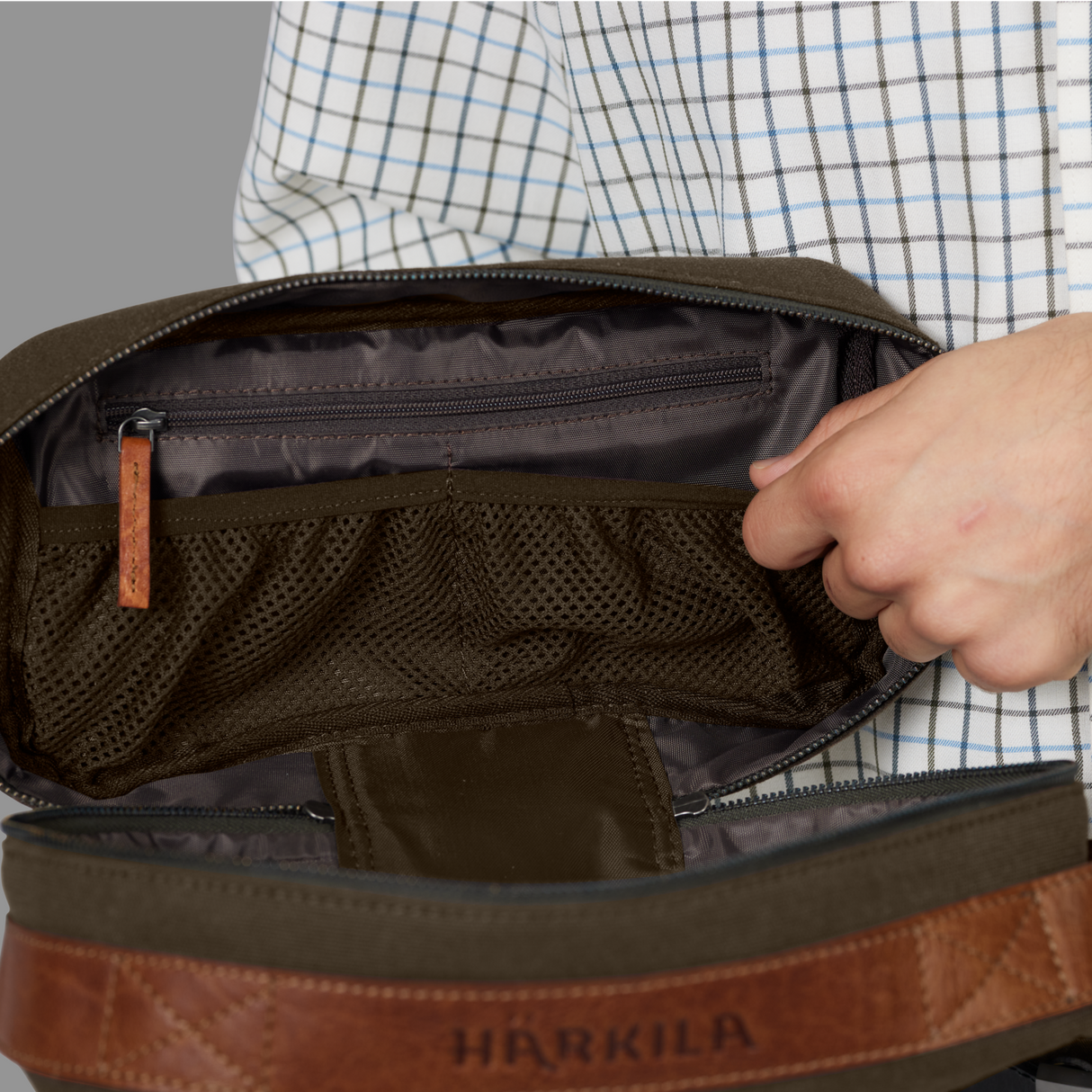 Kulturbeutel Warm olive - Härkila