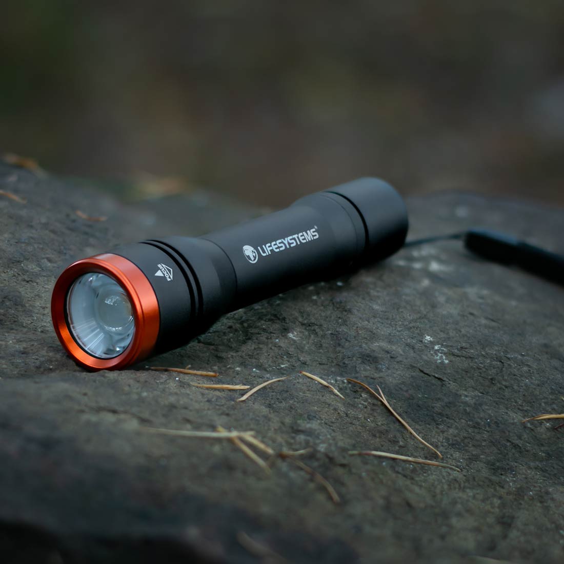 Intensity 545 Wiederaufladbare Taschenlampe – Life Systems