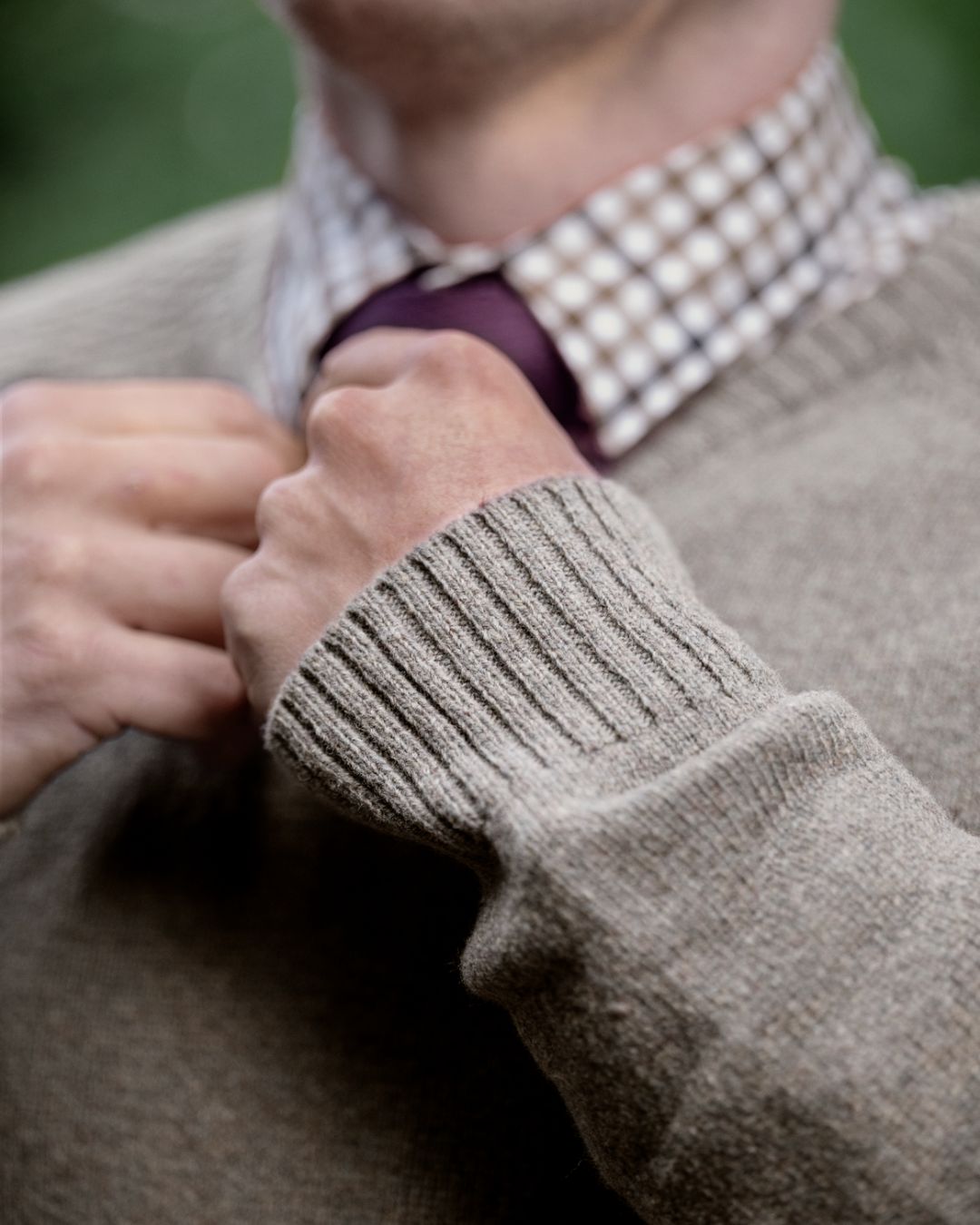 Vincent Merino V-Neck Pullover - Dark Sand – Härkila