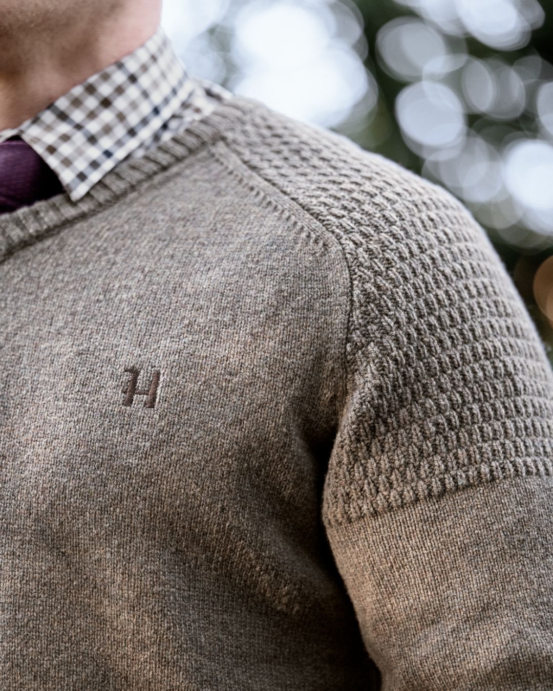 Vincent Merino V-Neck Pullover - Dark Sand – Härkila