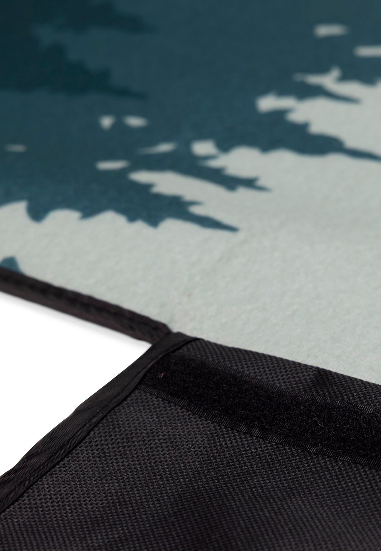 Throw - Mountain Print - Trespass