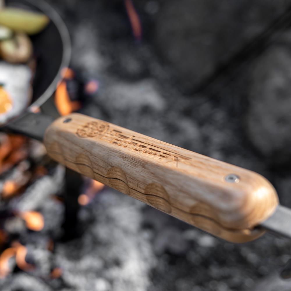 Holzgriff für Schmiedeeisenpfanne – Petromax