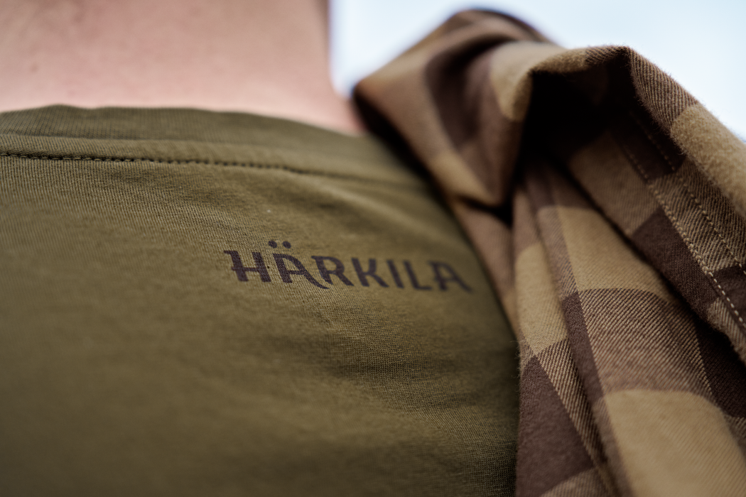 Härkila H-Logo S/S T-Shirt – Dunkeloliv – Härkila