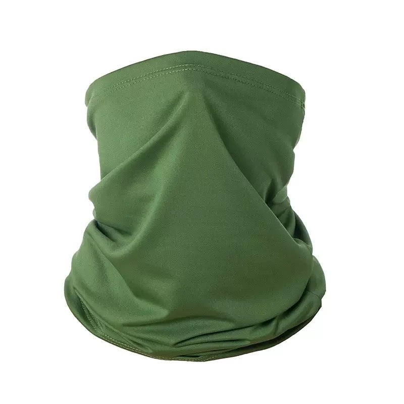 Grüner Schlauchschal