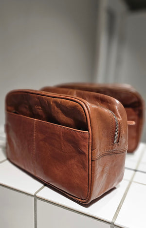 Auckland Kulturbeutel Cognac – Corium