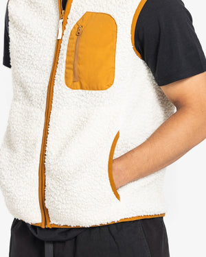 Re Orbit Weste Wool Pile – Ulvang