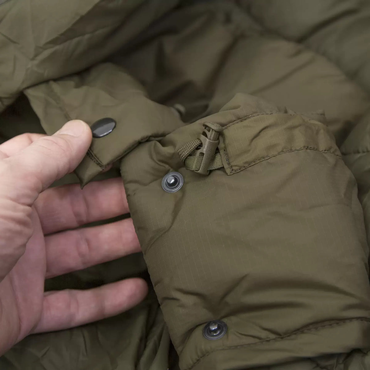 DEFENCE 6 - Olive – Carinthia
