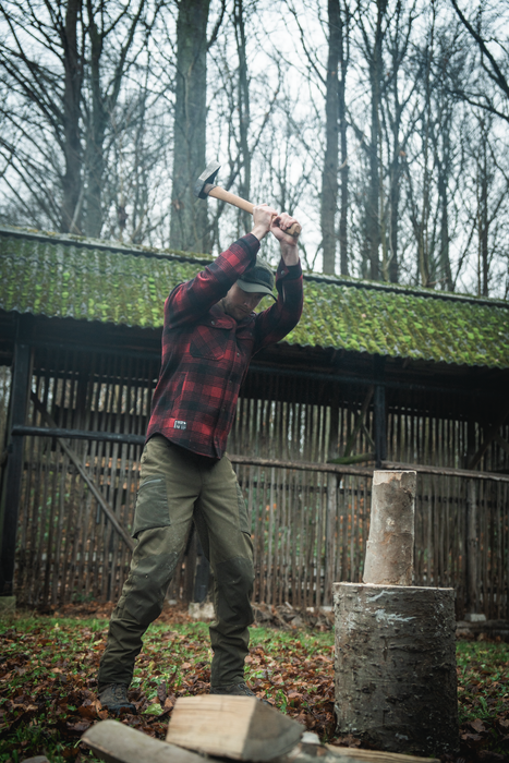 Hemd mit rotem Karomuster – Seeland