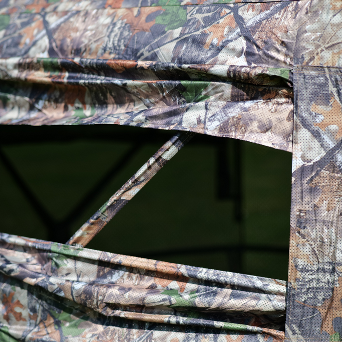 Tarnzelt mit Camouflage
