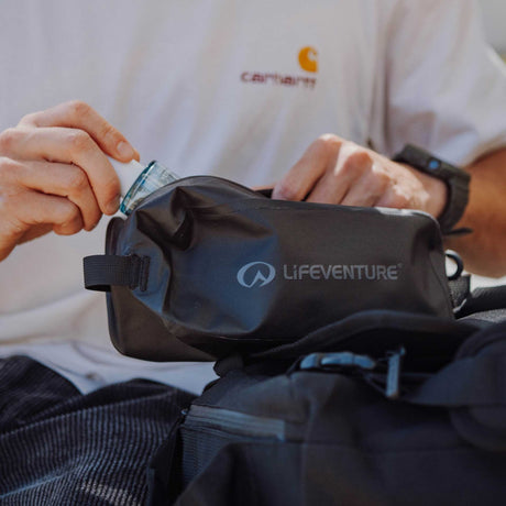 Kulturtasche Schwarz – Life Venture