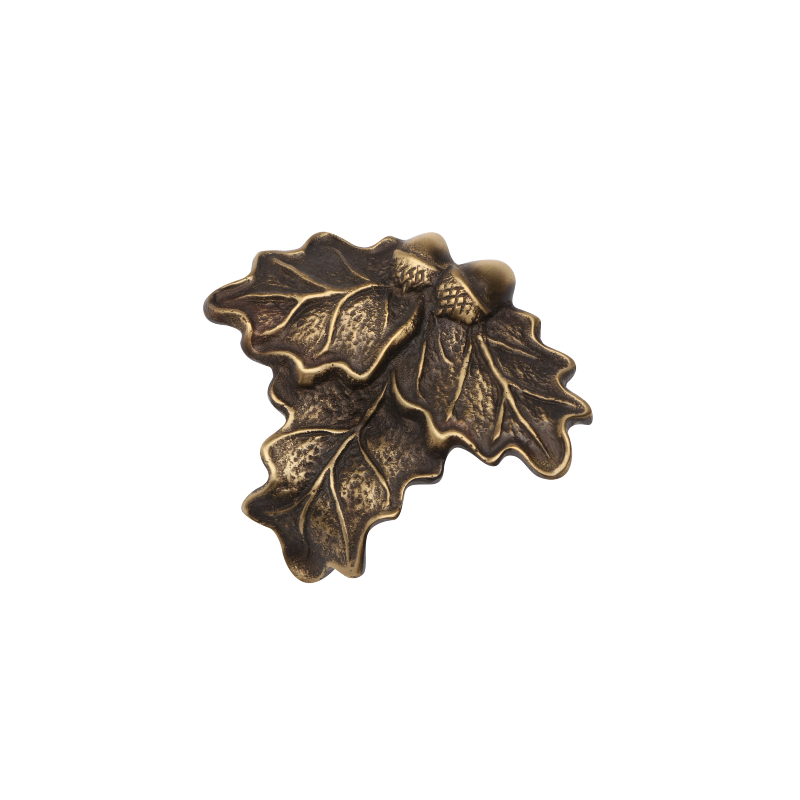 Eichenblatt aus Messing - 6 x 7 cm für Wildschweinzähne
