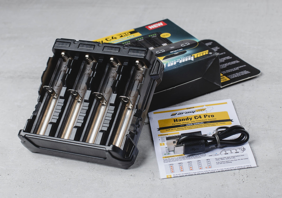 Handy C4 Pro Ladegerät 4 Kanäle / LED-Anzeige / Eingang 5V USB 3.1 Typ-C / Ausgang 4x1A / Powerbank 2x2,5A / für IMR/Li-Ion, Ni-MH, Ni-Cd - Armytek