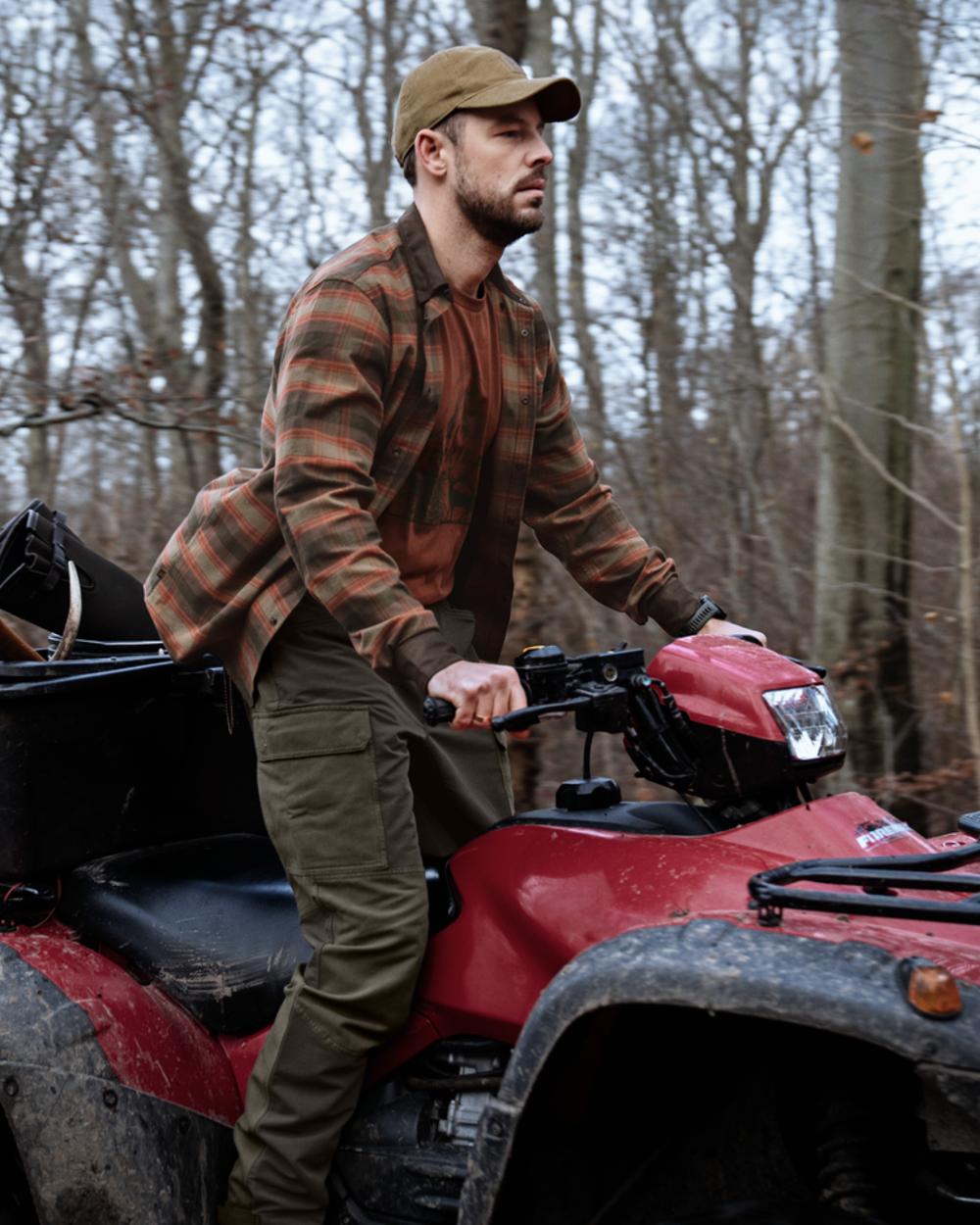 Härkila Hill Hose – Black olive/forest night – Härkila