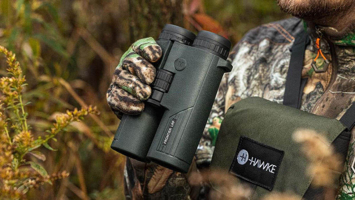 ALLE FERNGLÄSER VON HAWKE OPTICS HABEN EINE 10-JAHRES-GARANTIE