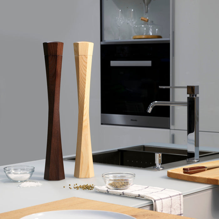 TWIST Salz/Pfeffer Keramikmühle, groß, in dunkler Esche - Legnoart