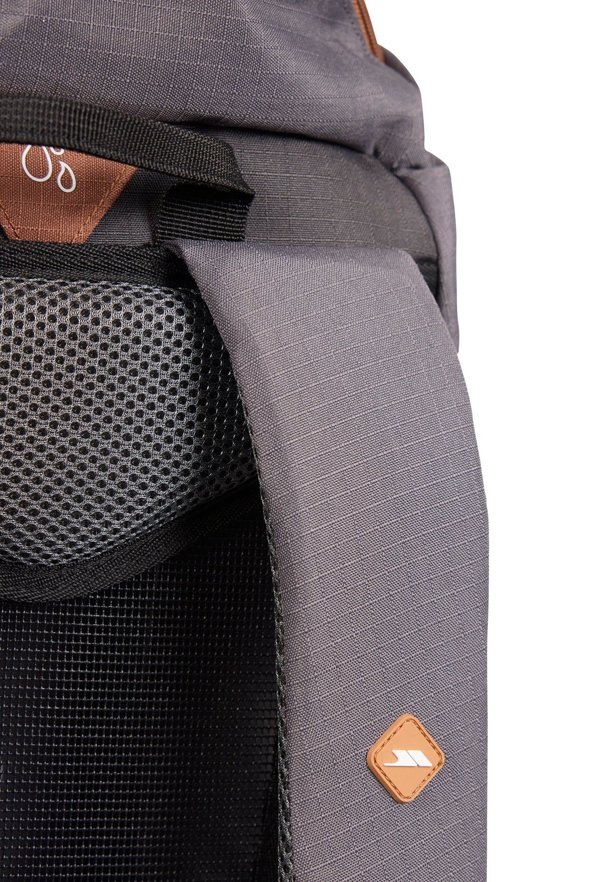Pass 35 - Dark Grey - Trespass