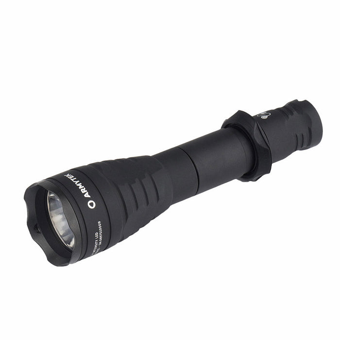 Armytek Predator Pro Magnet USB - Warm - 1400 lm - 5°:40°
