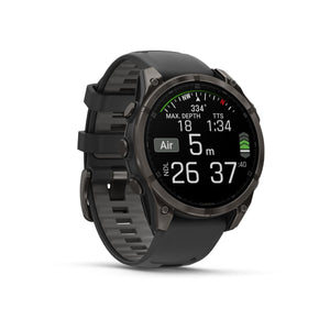 fēnix® 8 – 47 mm, AMOLED, Saphir, Carbon Grey DLC-Titan mit Schwarz/Pebble Grey Silikonarmband – Garmin