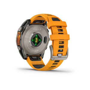 fēnix® 8 – 47 mm, AMOLED, Saphir, Titan mit Spark Orange/Graphite Silikonarmband – Garmin