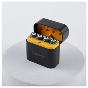 Keeppower i4 – 4 wiederaufladbare AA-Batterien mit Ladegerät