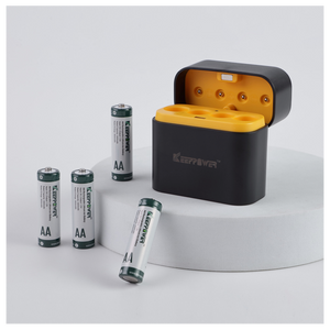 Keeppower i4 – 4 wiederaufladbare AA-Batterien mit Ladegerät