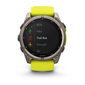 fēnix® 8 – 51 mm, Solar, Saphir, Titan mit Amp Yellow/Graphite-Silikonarmband – Garmin