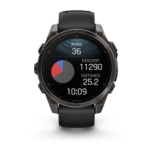 fēnix® 8 – 47 mm, AMOLED, Saphir, Carbon Grey DLC-Titan mit Schwarz/Pebble Grey Silikonarmband – Garmin
