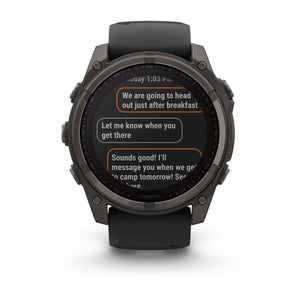 fēnix® 8 – 51 mm, Solar, Sapphire, Carbon Grey DLC-Titanium mit Schwarz/Pebble Grey Silikonarmband – Garmin