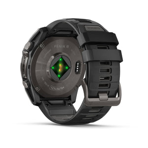 fēnix® 8 – 51 mm, AMOLED, Saphir, Carbon Grey DLC mit Schwarz/Pebble Grey Silikonarmband – Garmin