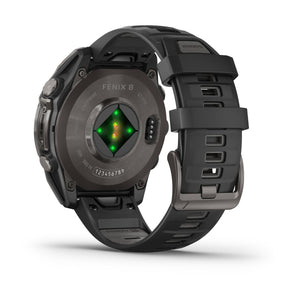 fēnix® 8 – 47 mm, AMOLED, Saphir, Carbon Grey DLC-Titan mit Schwarz/Pebble Grey Silikonarmband – Garmin