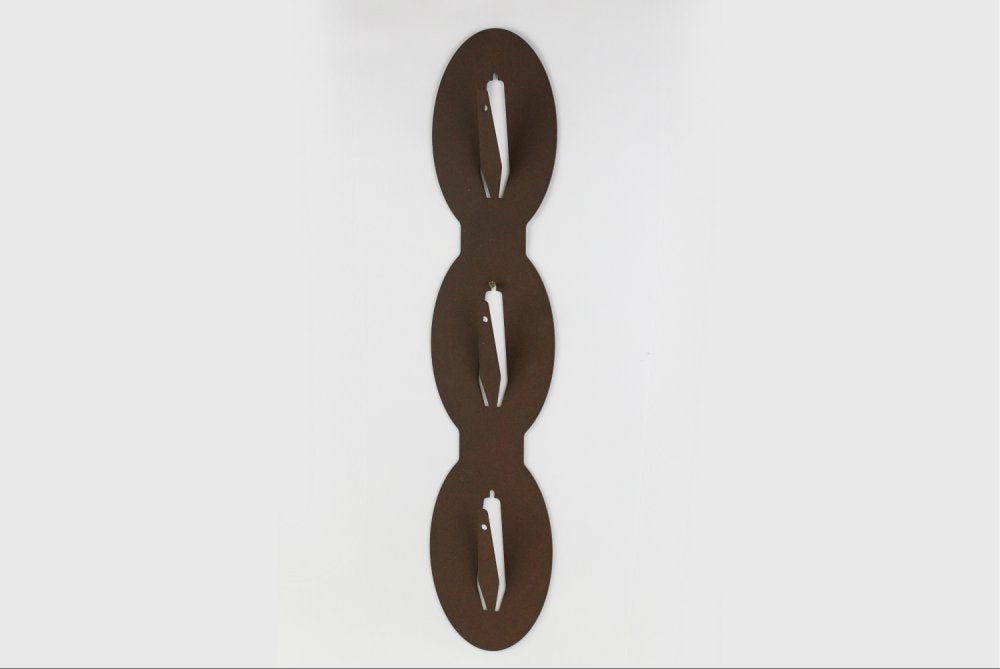 Trophäenplatte für 3 Geweihe vertikal - oval - 3 / Corten - Torp Solution