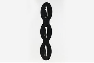 Trophäenplatte für 3 Geweihe vertikal - oval - 3 / Schwarz - Torp Solution