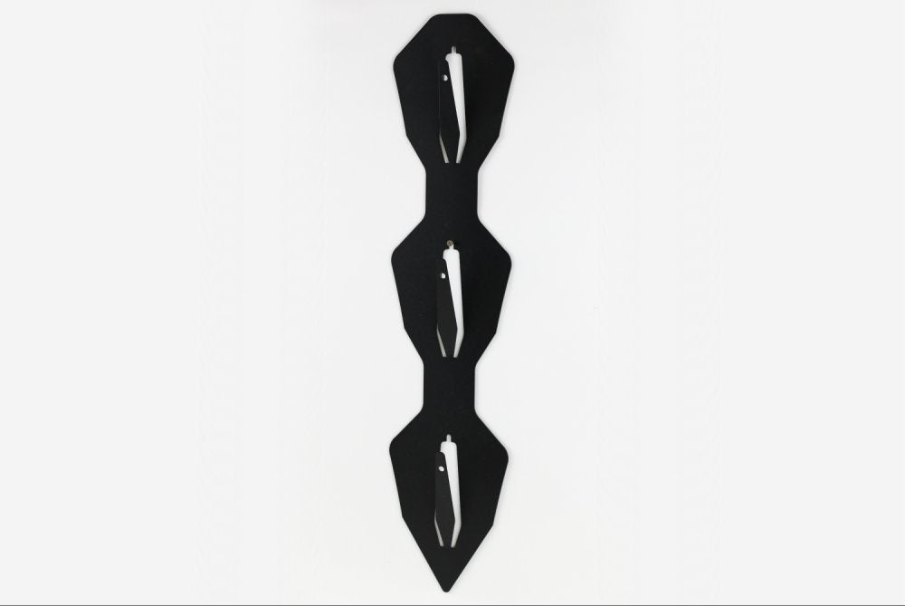 Trophäentafel für 3 Geweihe vertikal - Diamond / Schwarz - Torp Solution