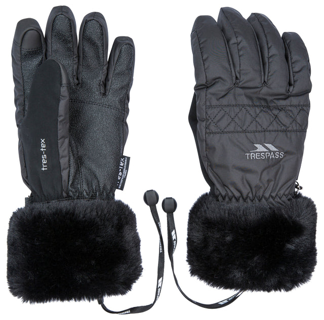 Yanki - Black - Trespass